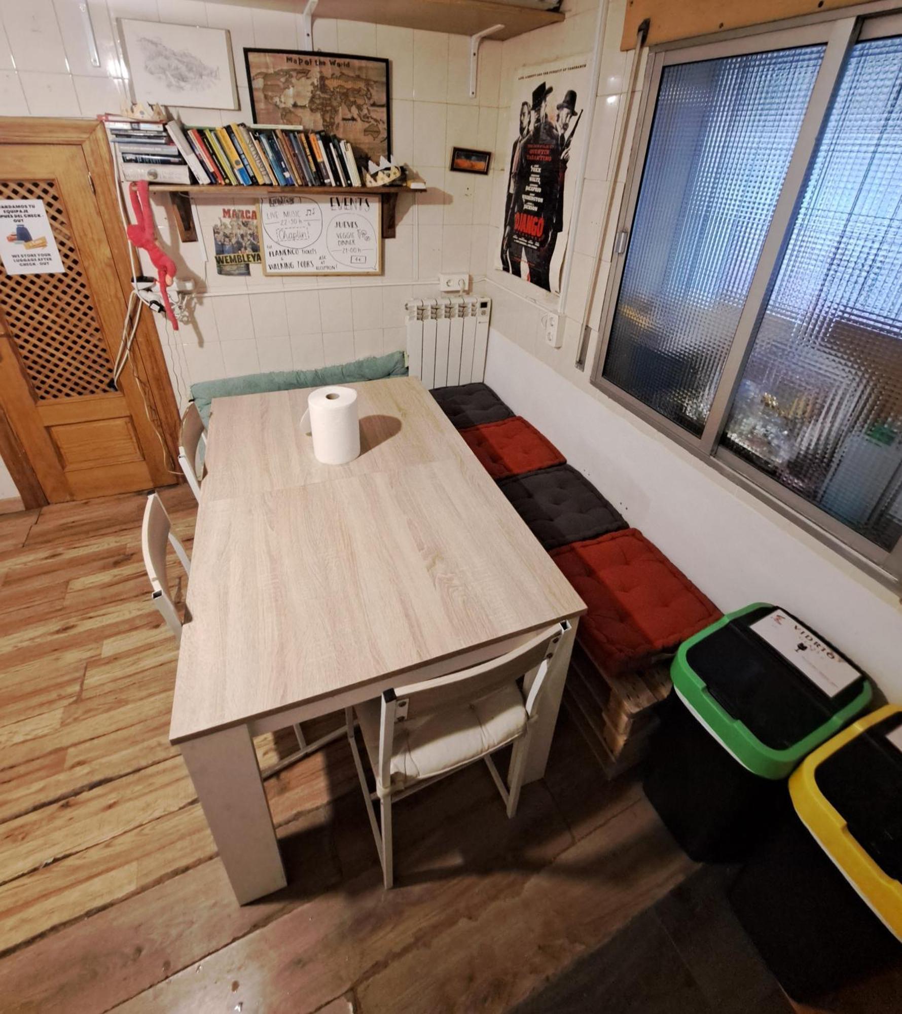 Hostel El Cascabel Гранада Екстериор снимка