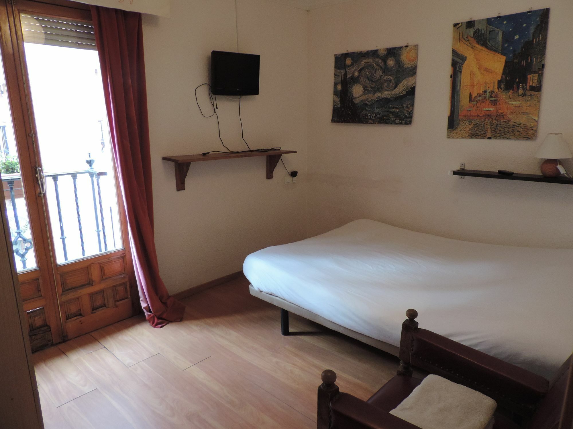 Hostel El Cascabel Гранада Екстериор снимка